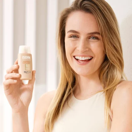 واقي شمس إيزدن ISDIN فوتوبروتكتور فيوجن ووتر ماجيك لايت SPF50 حجم 50 مل من ISDIN أصلي 100% | متوفر لدى صيدلية البحرين في الموصل بالعراق