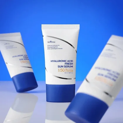 واقي شمس إيزنتري Isntree مائي مرطب بحمض الهيالورونيك SPF50+ حجم 50 مل من Isntree أصلي 100% | متوفر لدى صيدلية البحرين في الموصل بالعراق