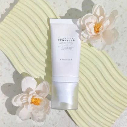 واقي شمس سكن 1004 SKIN1004 مادغاسكار سنتيلا لتفتيح البشرة SPF50+ حجم 50 مل من SKIN1004 أصلي 100% | متوفر لدى صيدلية البحرين في الموصل بالعراق