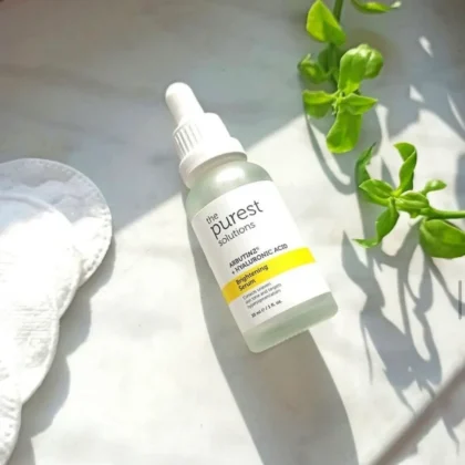سيروم ذا بيورست The Purest Solutions ألفا أربوتين 2% لتفتيح البقع الداكنة 30 مل من The Purest Solutions أصلي 100% | متوفر لدى صيدلية البحرين في الموصل بالعراق